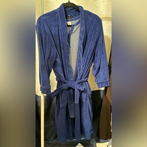 NIGHTGOWN AND ROBE, sold together.